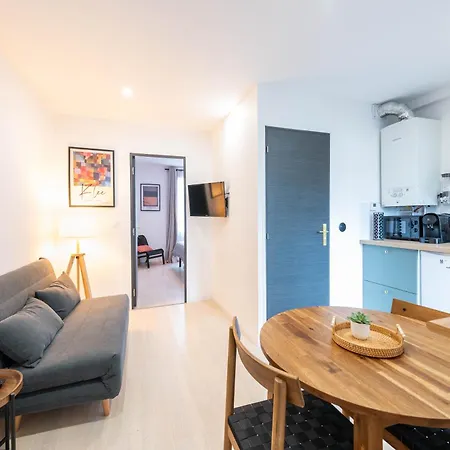 Nid Douillet Entre Paris Et Apartment