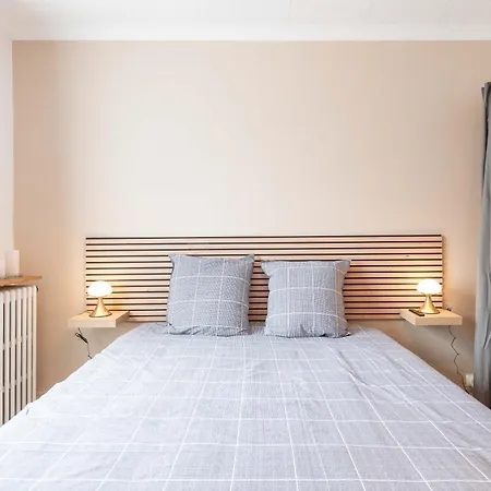 Nid Douillet Entre Paris Et Apartment